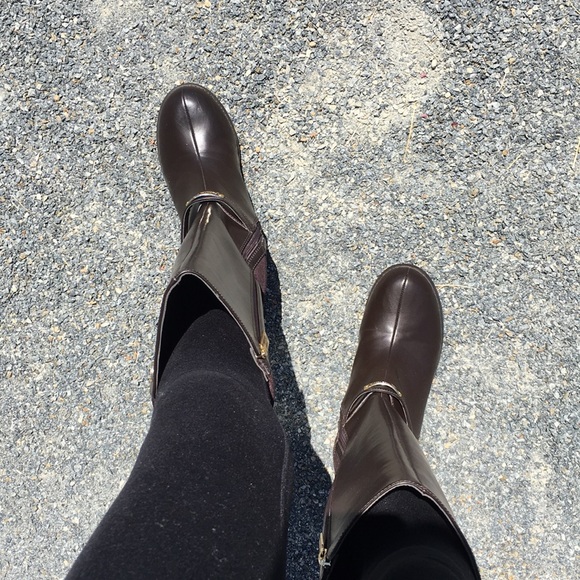 Dark brown Michael Kors boots! - Picture 5 of 7